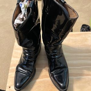 Western boots black patent leather. Preowned condition US Mens 10 1/2